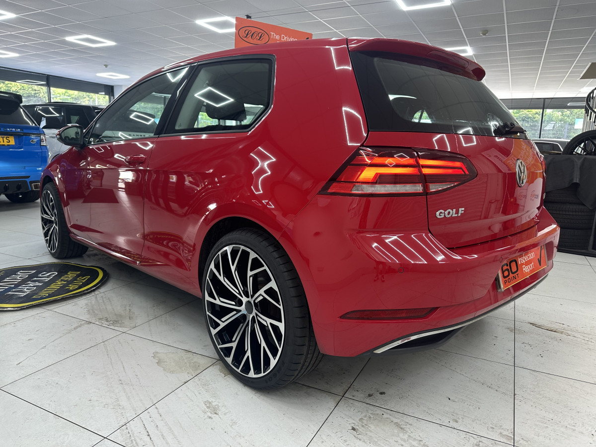 2017 (AUG) VW GOLF 1.4 TSi BMT SE NAV 3 DOOR — STUNNING GOLF — GREAT FIRST CAR