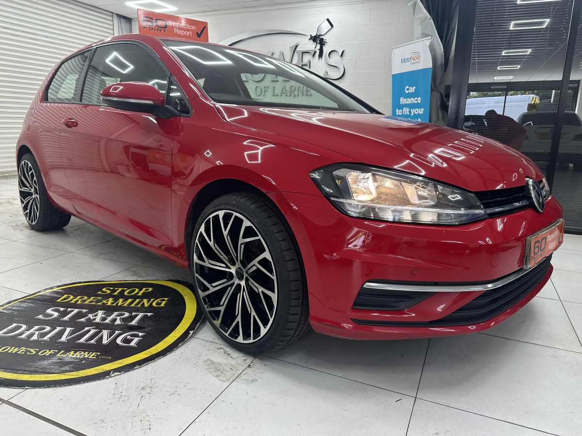 2017 (AUG) VW GOLF 1.4 TSi BMT SE NAV 3 DOOR — STUNNING GOLF — GREAT FIRST CAR