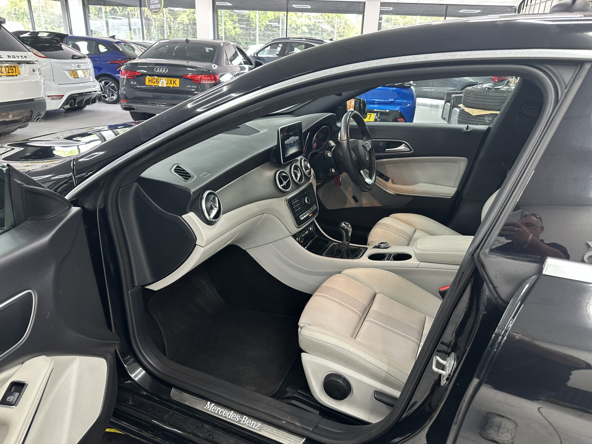 2017 MERCEDES CLA 200D SPORT — LEATHER, SAT NAV