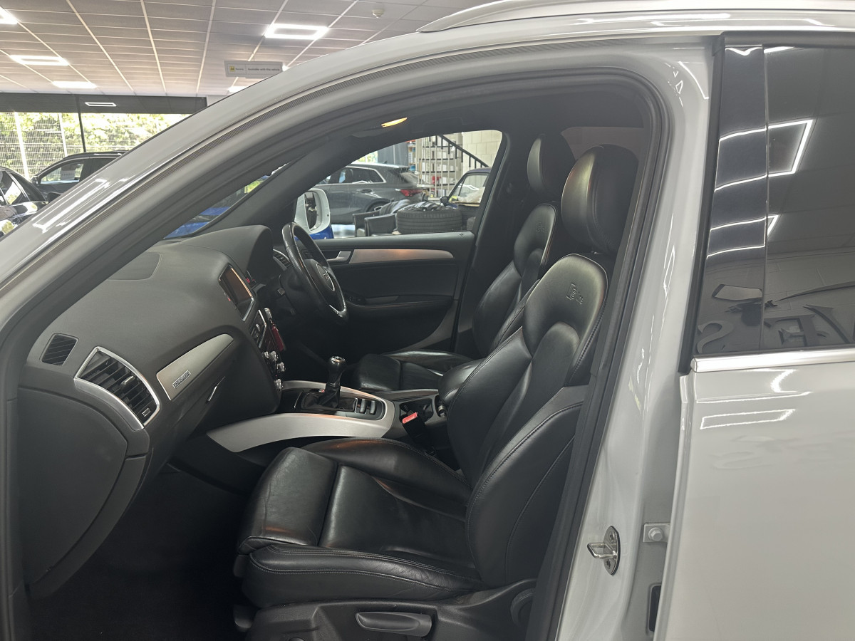 2015 (MARCH) AUDI Q5 2.0 TDi S LINE QUATTRO with BLACK LEATHER & 20″ ALLOYS