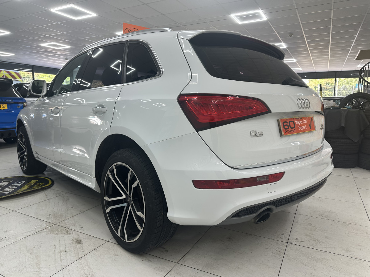 2015 (MARCH) AUDI Q5 2.0 TDi S LINE QUATTRO with BLACK LEATHER & 20″ ALLOYS