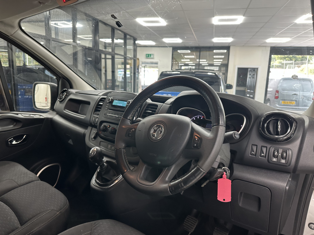2018 (SEPT) VAUXHALL VIVARO 1.6 CDTi 120PS 2700 SPORTIVE — NO VAT — ONLY 79K