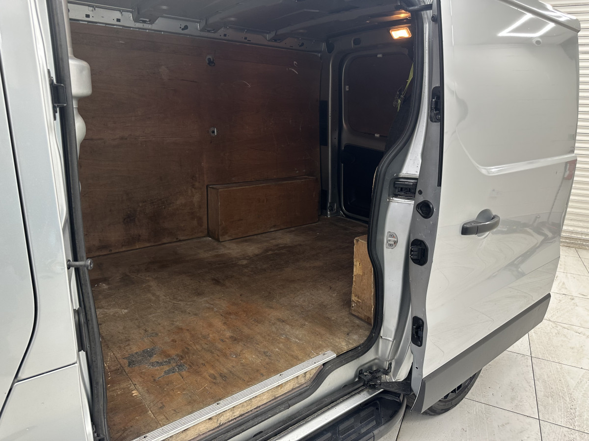 2018 (SEPT) VAUXHALL VIVARO 1.6 CDTi 120PS 2700 SPORTIVE — NO VAT — ONLY 79K