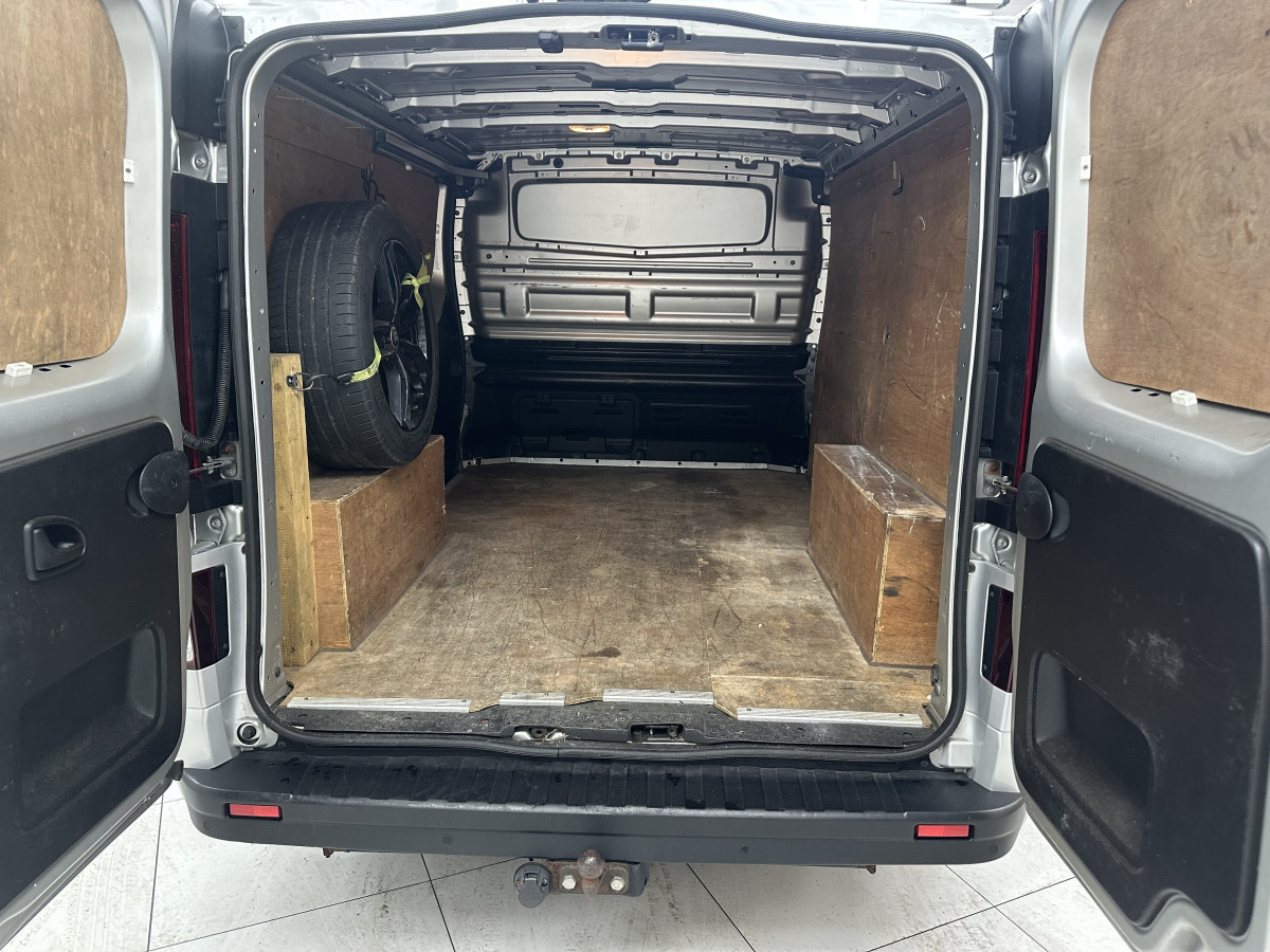 2018 (SEPT) VAUXHALL VIVARO 1.6 CDTi 120PS 2700 SPORTIVE — NO VAT — ONLY 79K