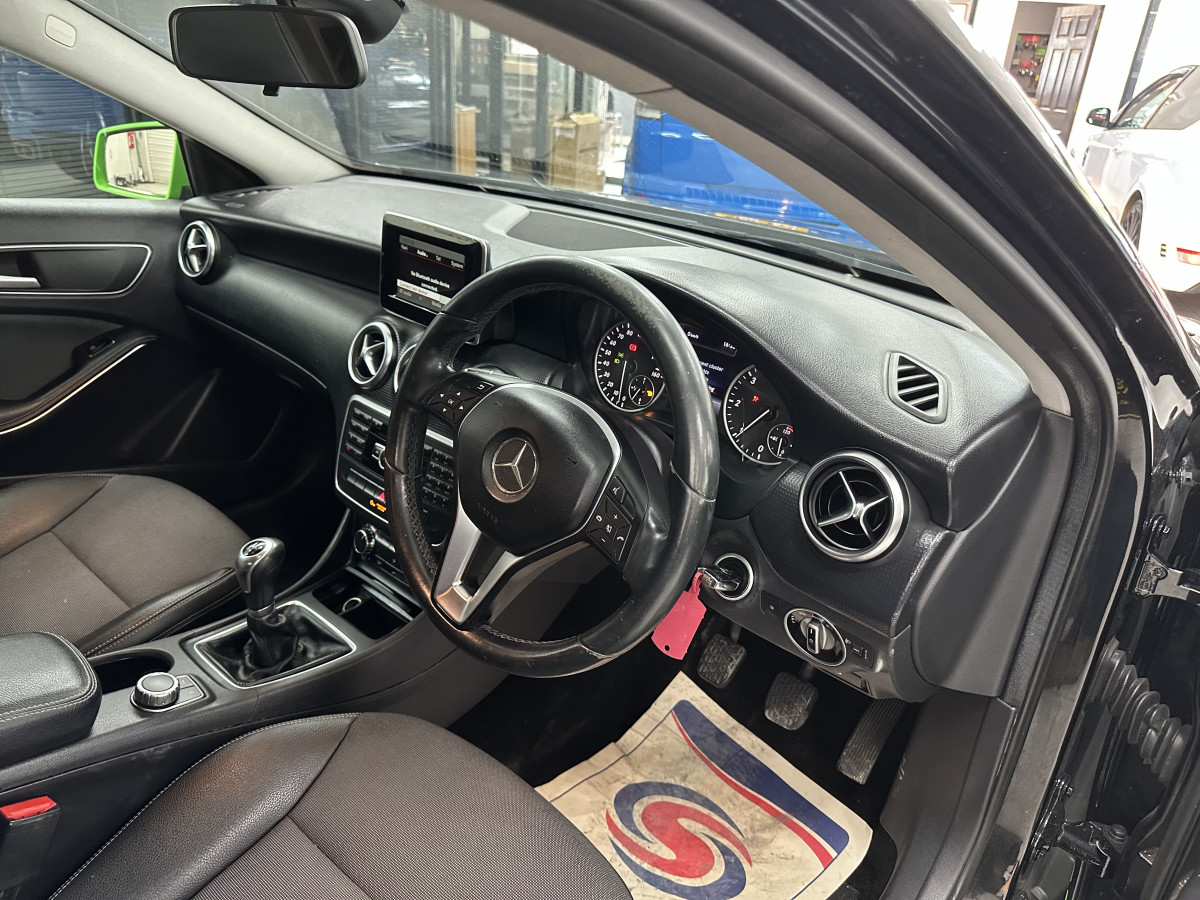 2014 (JULY) MERCEDES A180 1.5 DIESEL ECO SE — FULL SKIRTING BODY KIT & 19″ ALLOYS — £20 TAX