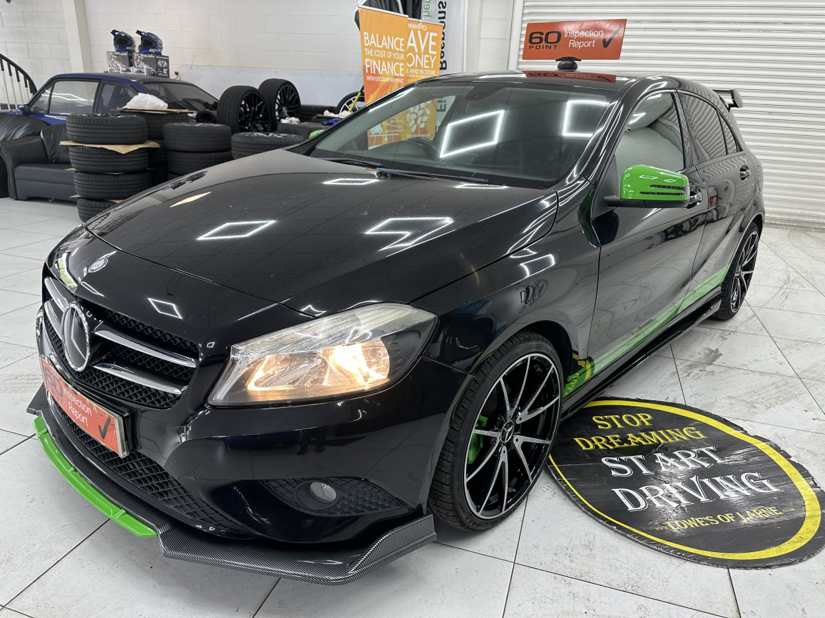 2014 (JULY) MERCEDES A180 1.5 DIESEL ECO SE — FULL SKIRTING BODY KIT & 19″ ALLOYS — £20 TAX
