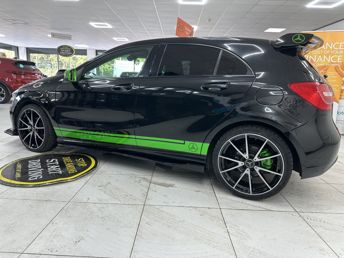 2014 (JULY) MERCEDES A180 1.5 DIESEL ECO SE — FULL SKIRTING BODY KIT & 19″ ALLOYS — £20 TAX