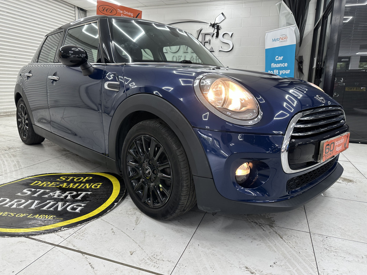 2016 MINI COOPER 1.5 DIESEL AUTOMATIC 5 DOOR — with ONLY 64,000 MILES — £20 ROAD TAX