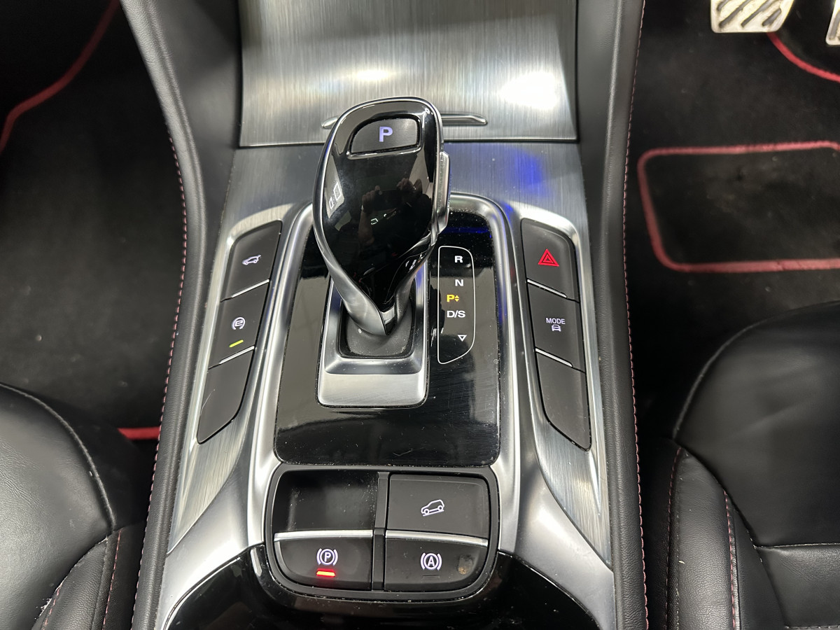 2023 MG HS 1.5 TGDi EXCLUSIVE AUTOMATIC — HOT BLACK LEATHER & SAT NAV