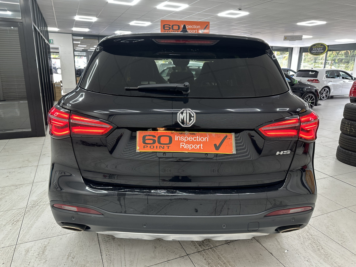 2023 MG HS 1.5 TGDi EXCLUSIVE AUTOMATIC — HOT BLACK LEATHER & SAT NAV