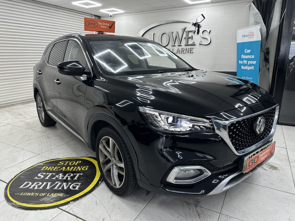 2023 MG HS 1.5 TGDi EXCLUSIVE AUTOMATIC — HOT BLACK LEATHER & SAT NAV