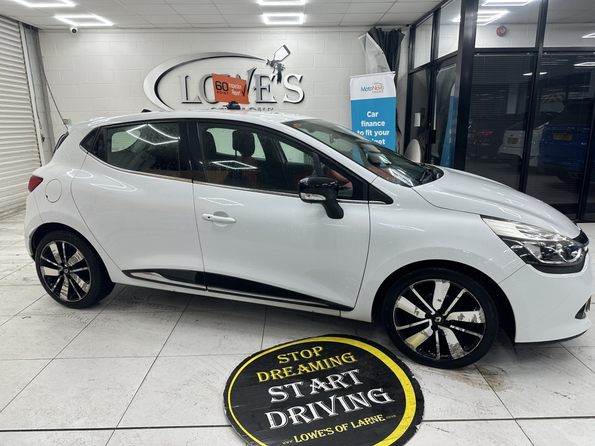 2014 RENAULT CLIO 1.5 DCi DYNAMIQUES MediaNAV with ONLY 85,000 MILES —£20 TAX
