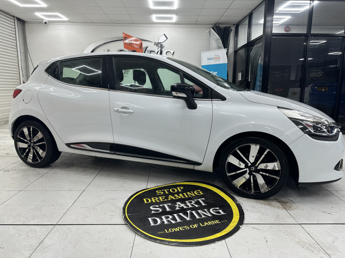 2014 RENAULT CLIO 1.5 DCi DYNAMIQUES MediaNAV with ONLY 85,000 MILES —£20 TAX