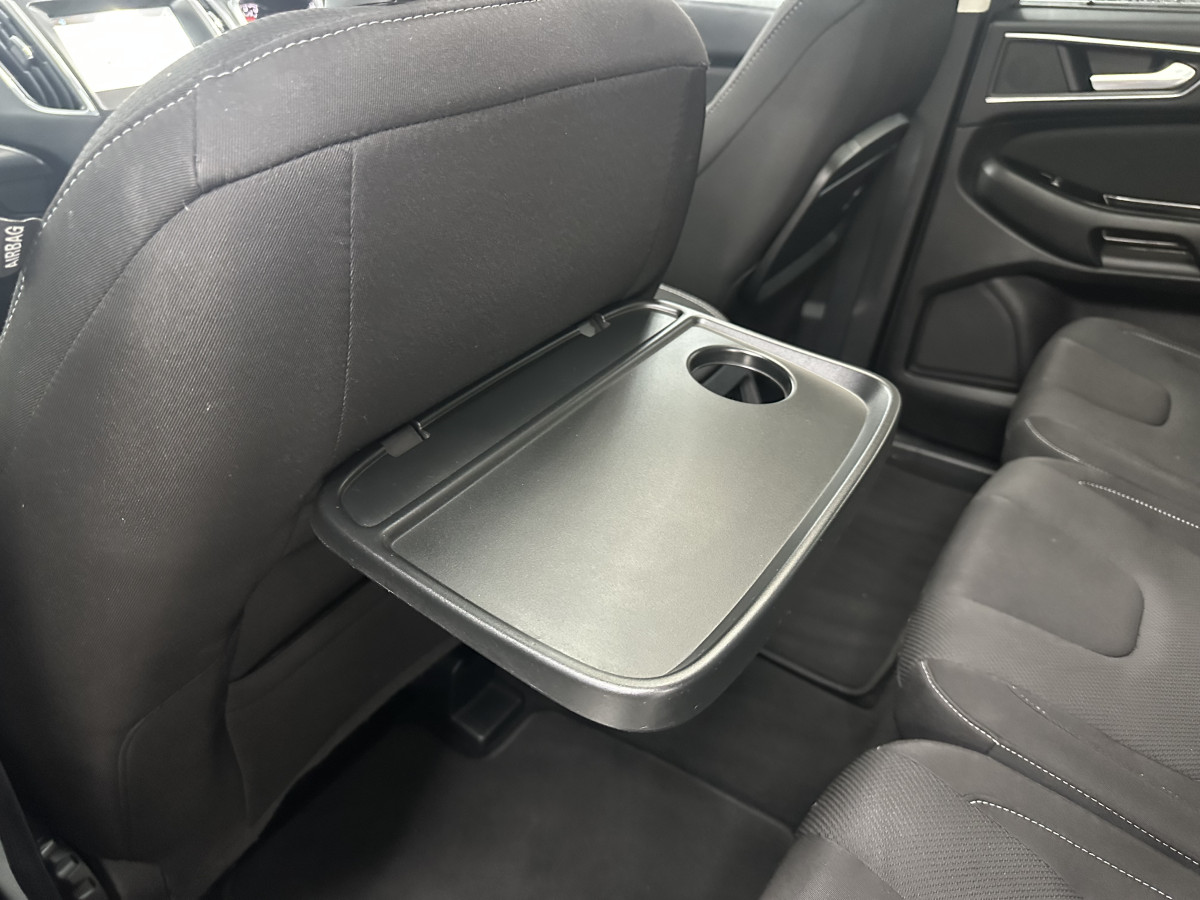 2018 (MAY) FORD S-MAX 2.0 TDCi 150 TITANIUM — 7 SEATER with PANORAMIC ROOF — FSH