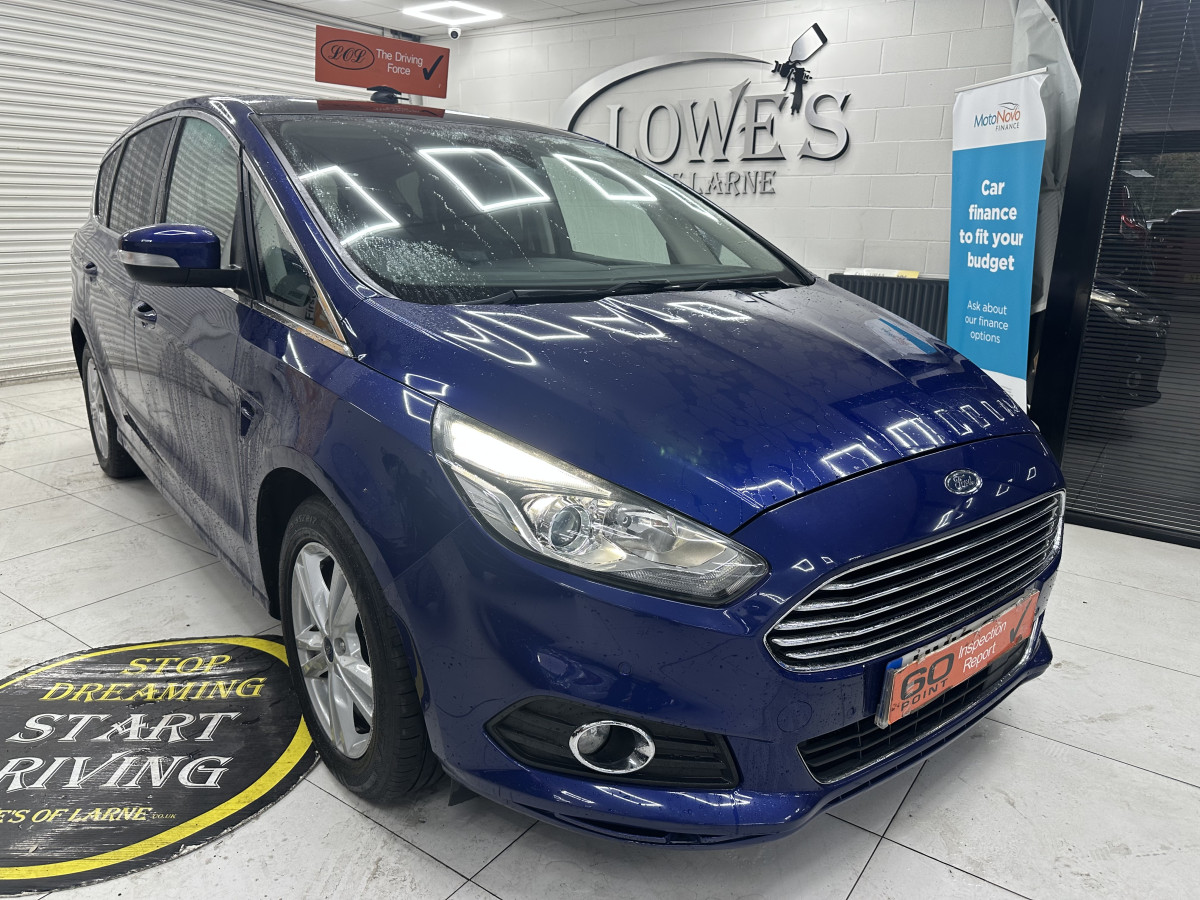 2018 (MAY) FORD S-MAX 2.0 TDCi 150 TITANIUM — 7 SEATER with PANORAMIC ROOF — FSH