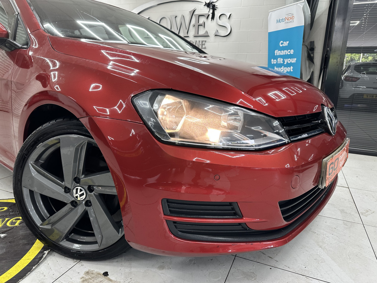 2015 (OCT) VW GOLF 1.6 TDi SE BlueMOTION ESTATE — £20 TAX