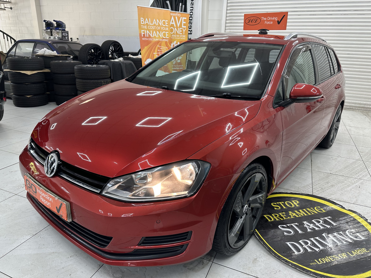 2015 (OCT) VW GOLF 1.6 TDi SE BlueMOTION ESTATE — £20 TAX