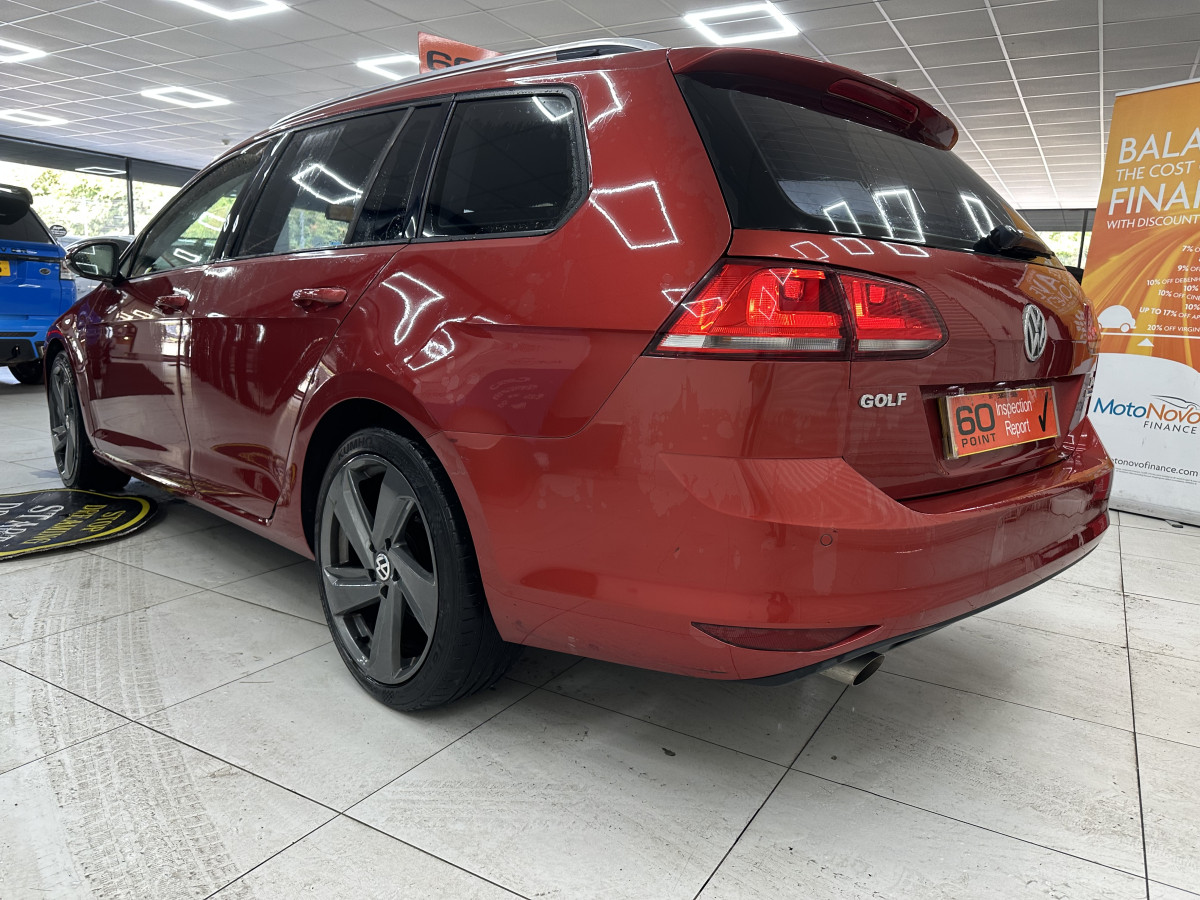 2015 (OCT) VW GOLF 1.6 TDi SE BlueMOTION ESTATE — £20 TAX
