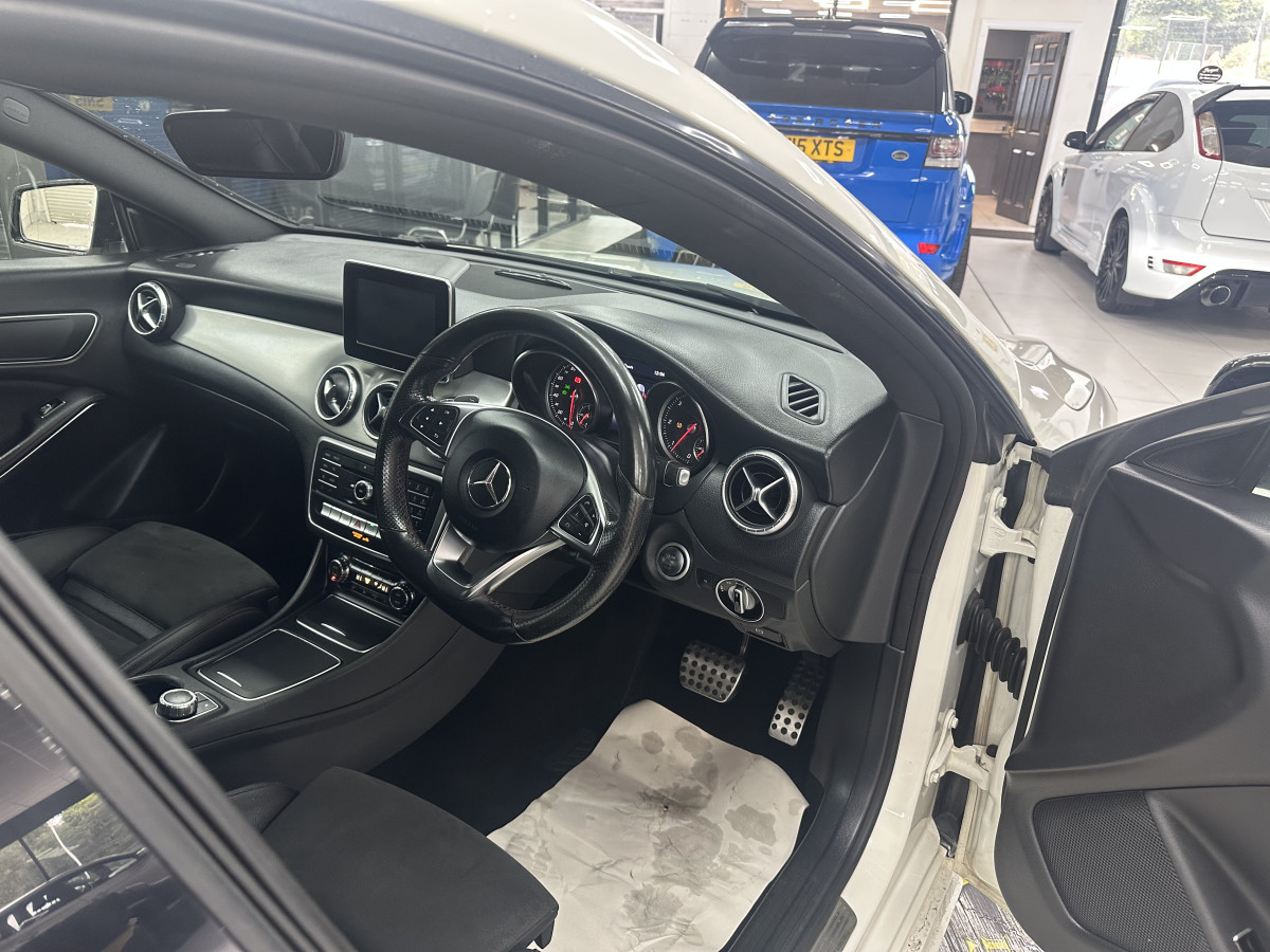 2017 MERCEDES CLA 200D AMG LINE AUTOMATIC — LEATHER, SAT NAV — with ONLY 75,000 MILES — £20 TAX