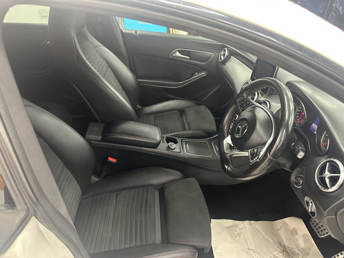 2017 MERCEDES CLA 200D AMG LINE AUTOMATIC — LEATHER, SAT NAV — with ONLY 75,000 MILES — £20 TAX