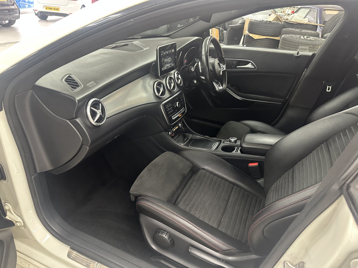 2017 MERCEDES CLA 200D AMG LINE AUTOMATIC — LEATHER, SAT NAV — with ONLY 75,000 MILES — £20 TAX