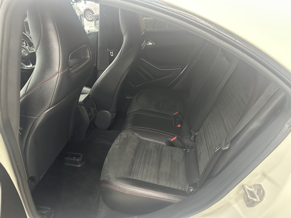 2017 MERCEDES CLA 200D AMG LINE AUTOMATIC — LEATHER, SAT NAV — with ONLY 75,000 MILES — £20 TAX