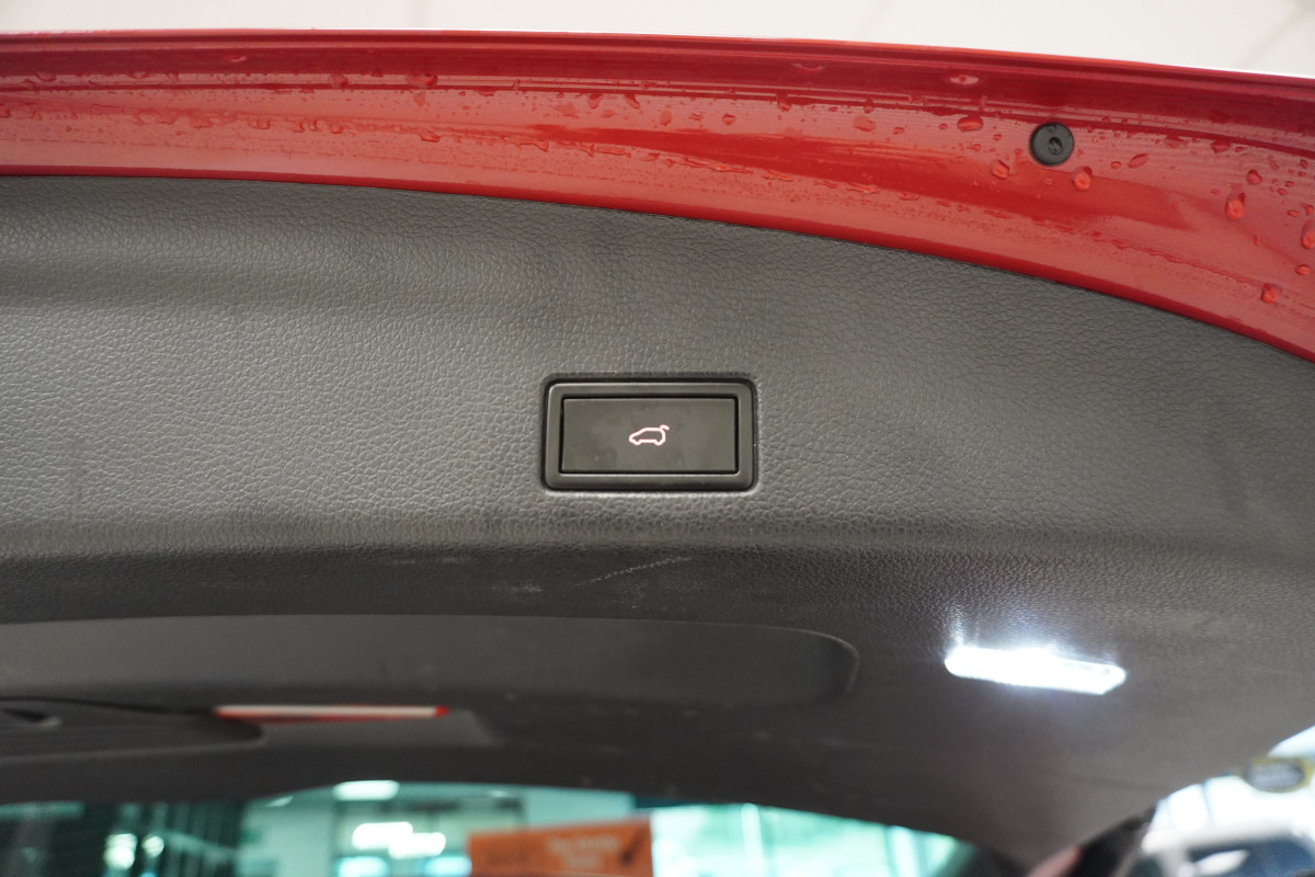2018 (NOV) SEAT ALHAMBRA 2.0 TDi XCELLENCE AUTOMATIC with LEATHER, PAN ROOF & SAT NAV