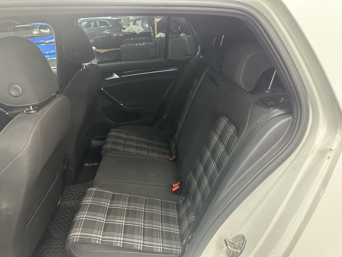 2016 (SEPT) VW GOLF 2.0 TDi GTD BM DSG AUTOMATIC — STUNNING GOLF GTD