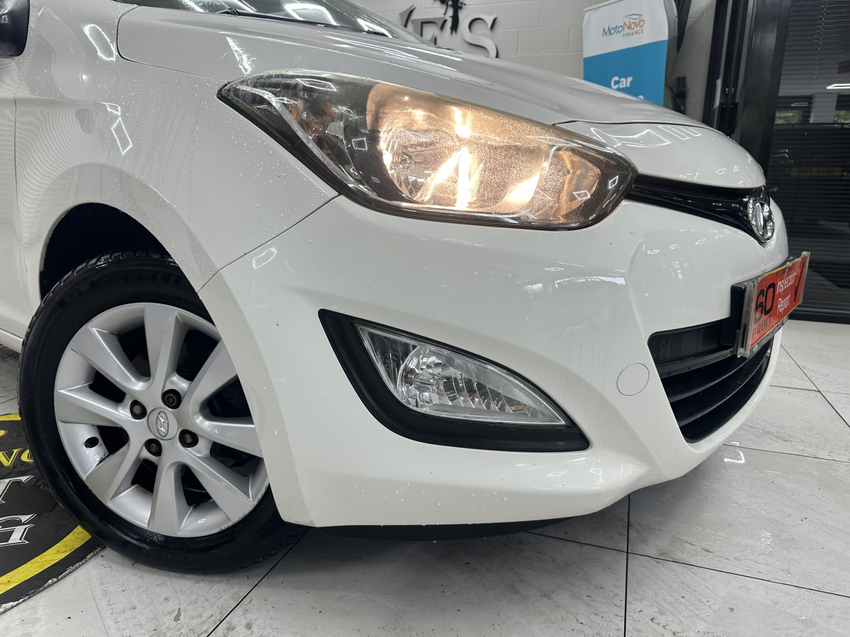 2012 HYUNDAI i20 1.2 ACTIVE 5 DOOR — GREAT FIRST CAR — LOW INSURANCE — ONLY £35