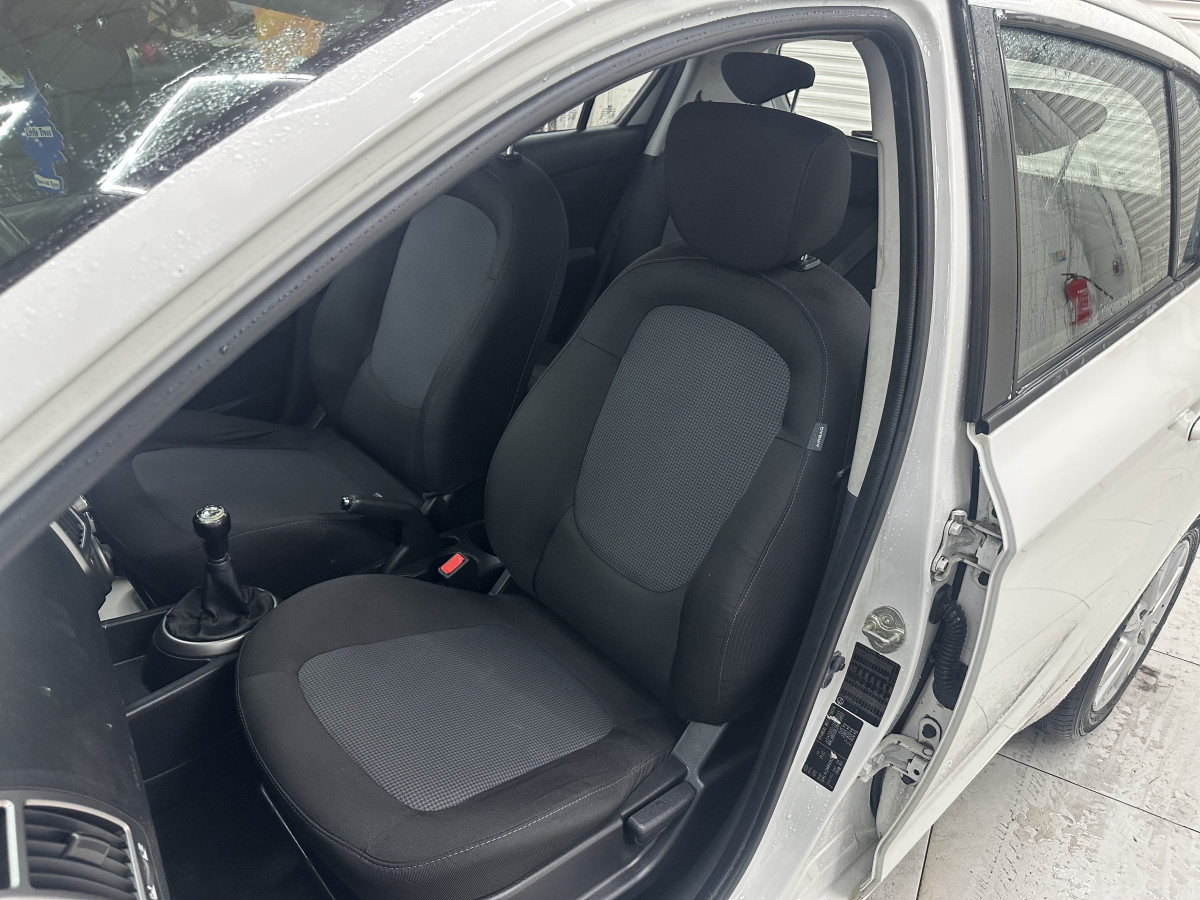 2012 HYUNDAI i20 1.2 ACTIVE 5 DOOR — GREAT FIRST CAR — LOW INSURANCE — ONLY £35