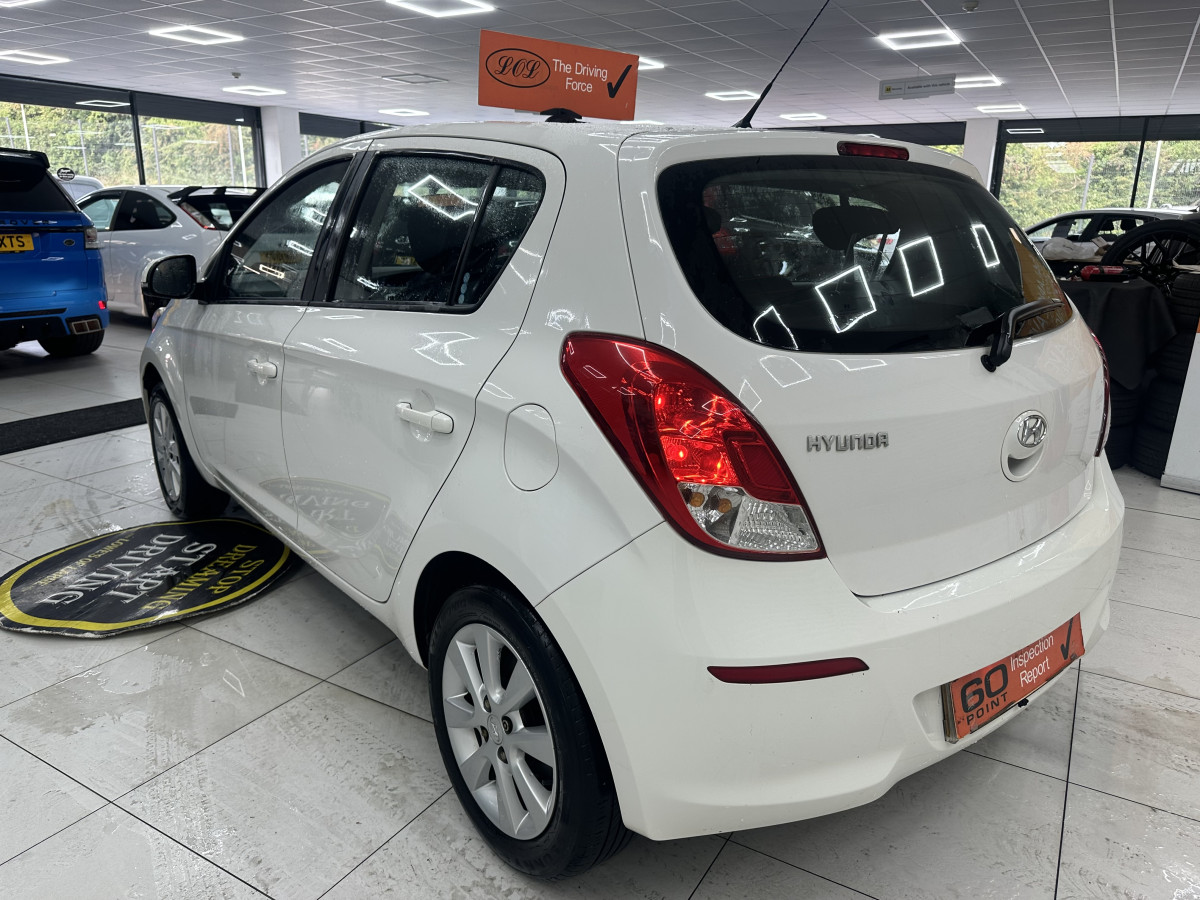 2012 HYUNDAI i20 1.2 ACTIVE 5 DOOR — GREAT FIRST CAR — LOW INSURANCE — ONLY £35