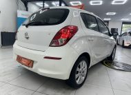 2012 HYUNDAI i20 1.2 ACTIVE 5 DOOR — GREAT FIRST CAR — LOW INSURANCE — ONLY £35