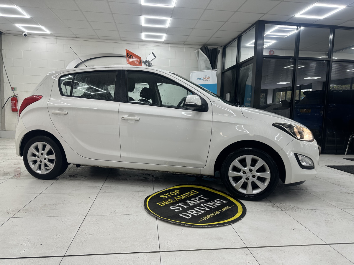 2012 HYUNDAI i20 1.2 ACTIVE 5 DOOR — GREAT FIRST CAR — LOW INSURANCE — ONLY £35