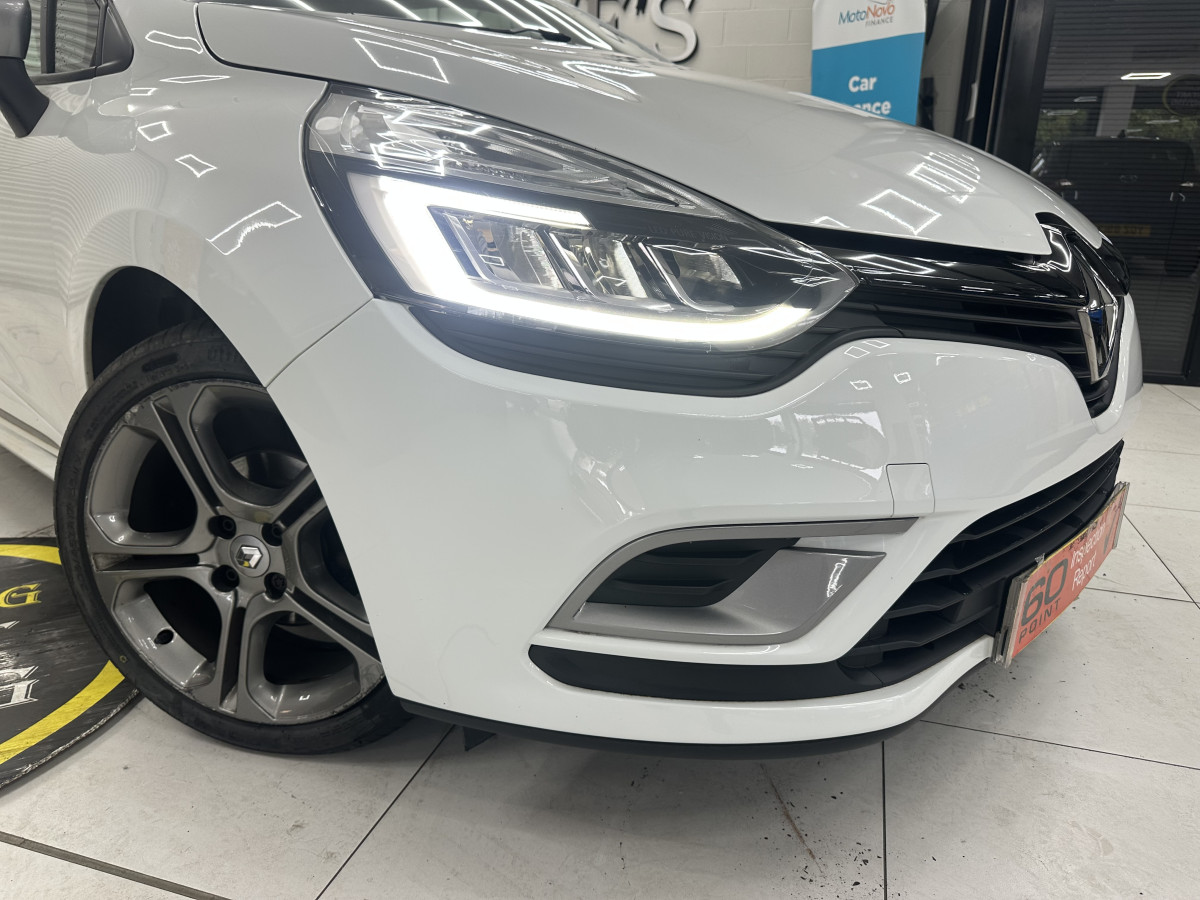 2018 (NOV) RENAULT CLIO 1.5 DCi GT LINE with ONLY 38,000 MILES — BLACK LEATHER & SAT NAV