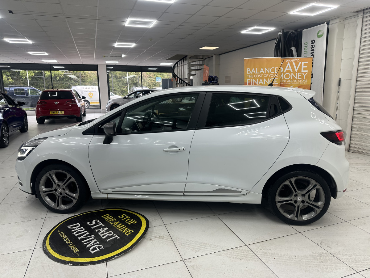 2018 (NOV) RENAULT CLIO 1.5 DCi GT LINE with ONLY 38,000 MILES — BLACK LEATHER & SAT NAV