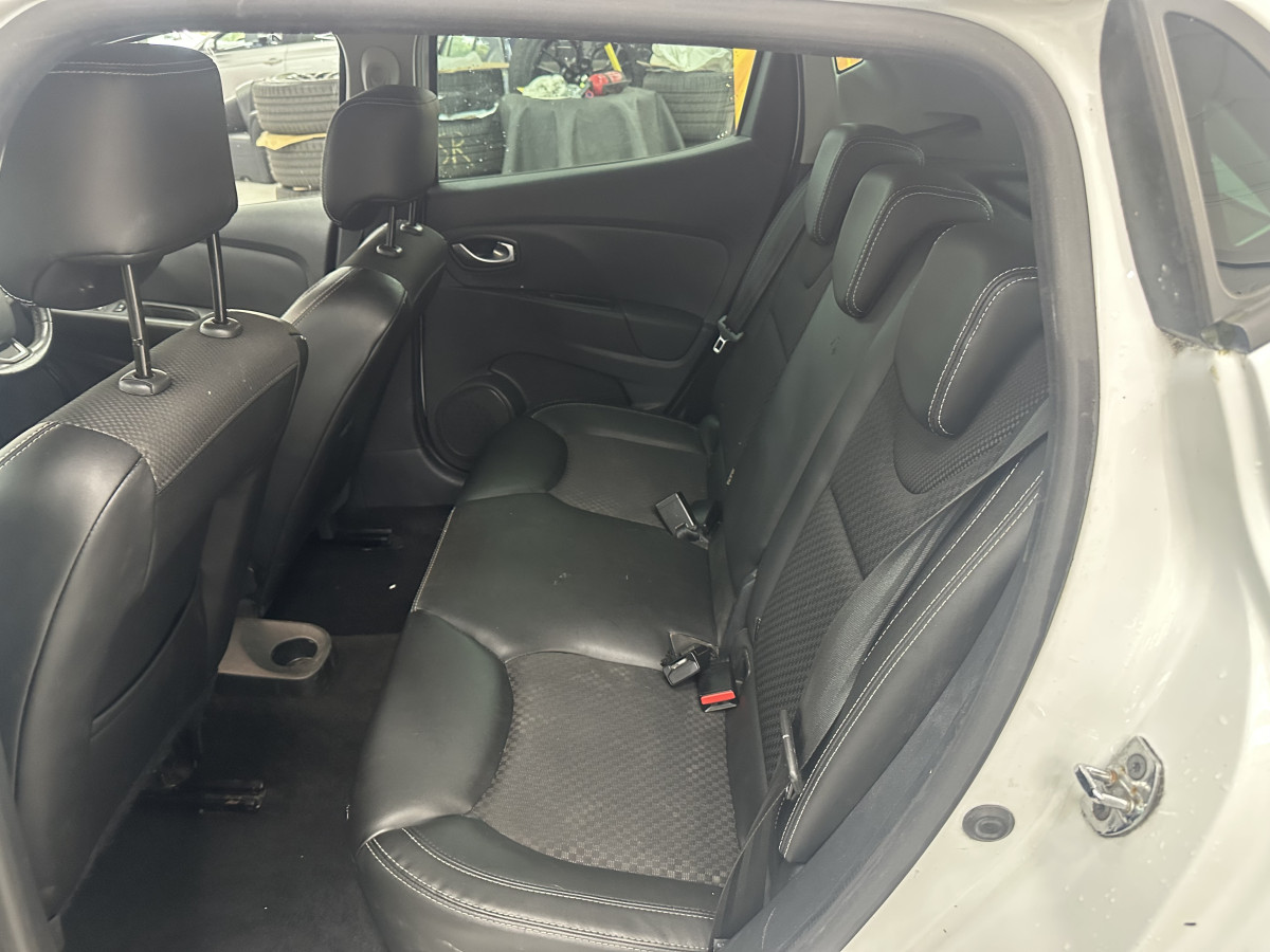2018 (NOV) RENAULT CLIO 1.5 DCi GT LINE with ONLY 38,000 MILES — BLACK LEATHER & SAT NAV