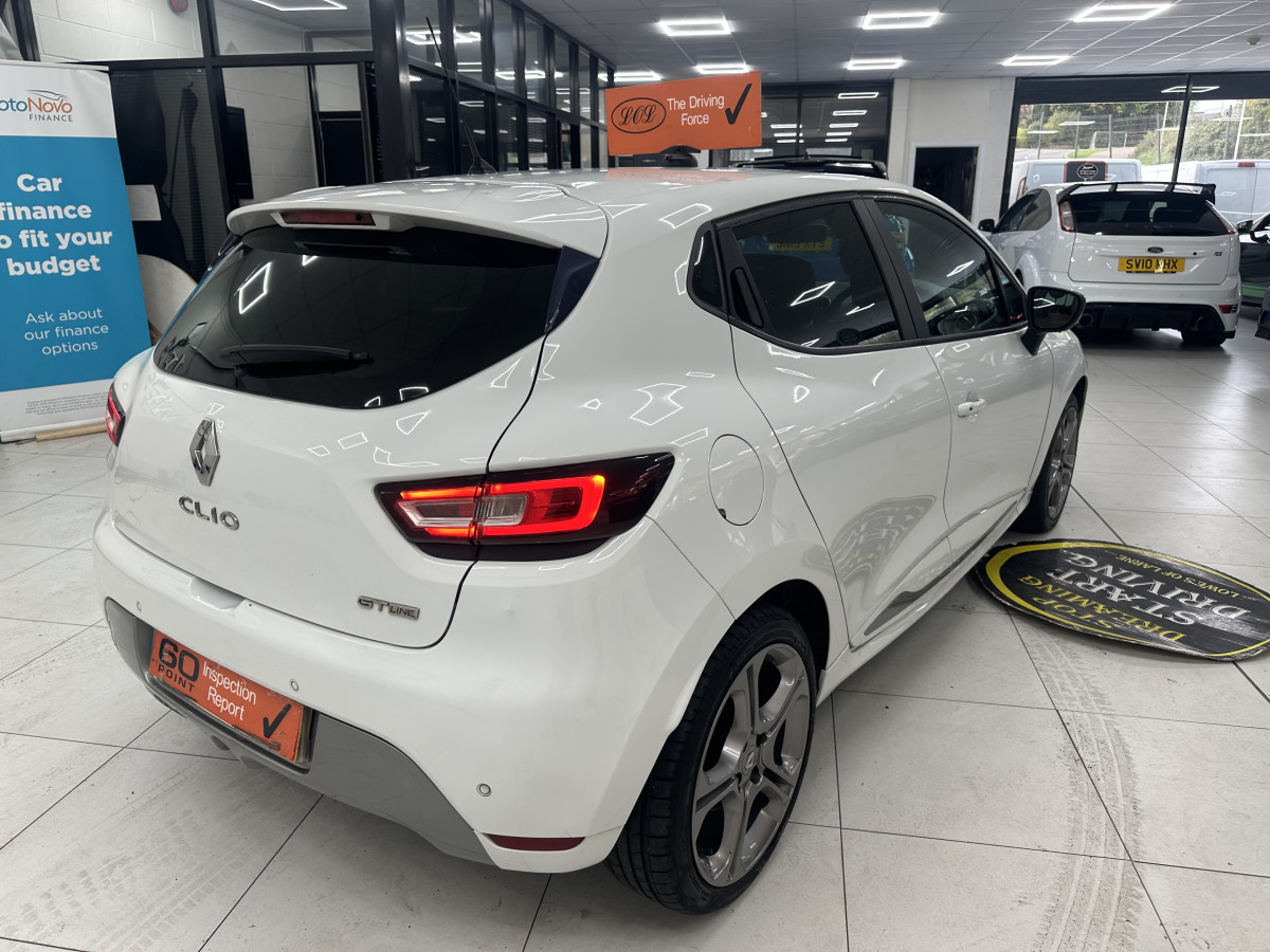 2018 (NOV) RENAULT CLIO 1.5 DCi GT LINE with ONLY 38,000 MILES — BLACK LEATHER & SAT NAV