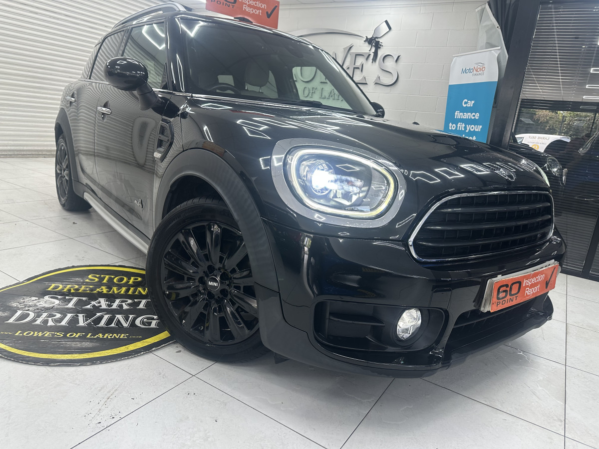 2018 MINI COUNTRYMAN 2.0 DIESEL COOPER ALL4 AUTOMATIC 5 DOOR with WHITE LEATHER & SAT NAV