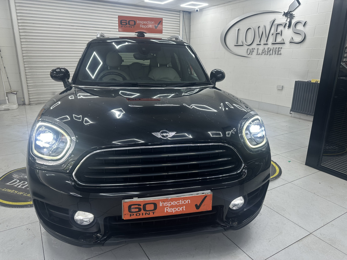 2018 MINI COUNTRYMAN 2.0 DIESEL COOPER ALL4 AUTOMATIC 5 DOOR with WHITE LEATHER & SAT NAV