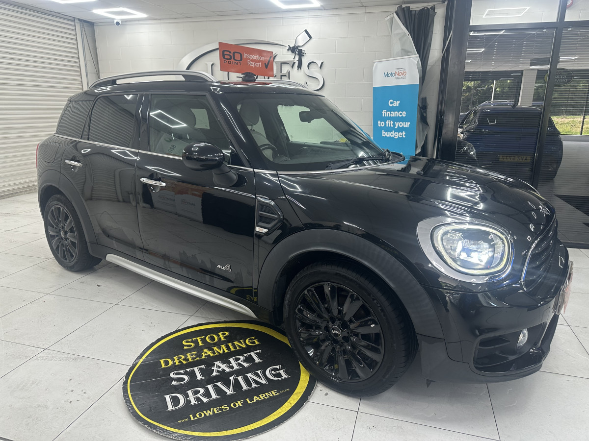 2018 MINI COUNTRYMAN 2.0 DIESEL COOPER ALL4 AUTOMATIC 5 DOOR with WHITE LEATHER & SAT NAV