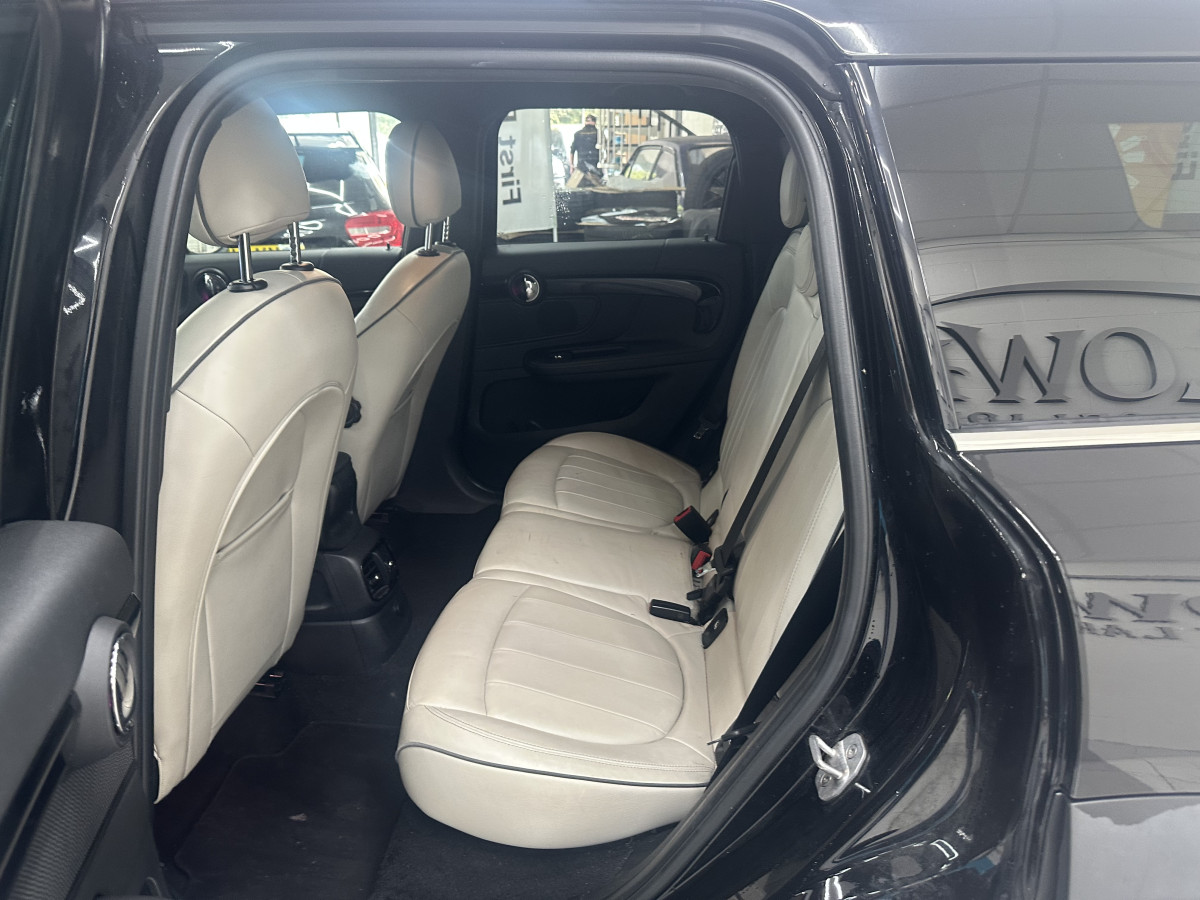 2018 MINI COUNTRYMAN 2.0 DIESEL COOPER ALL4 AUTOMATIC 5 DOOR with WHITE LEATHER & SAT NAV