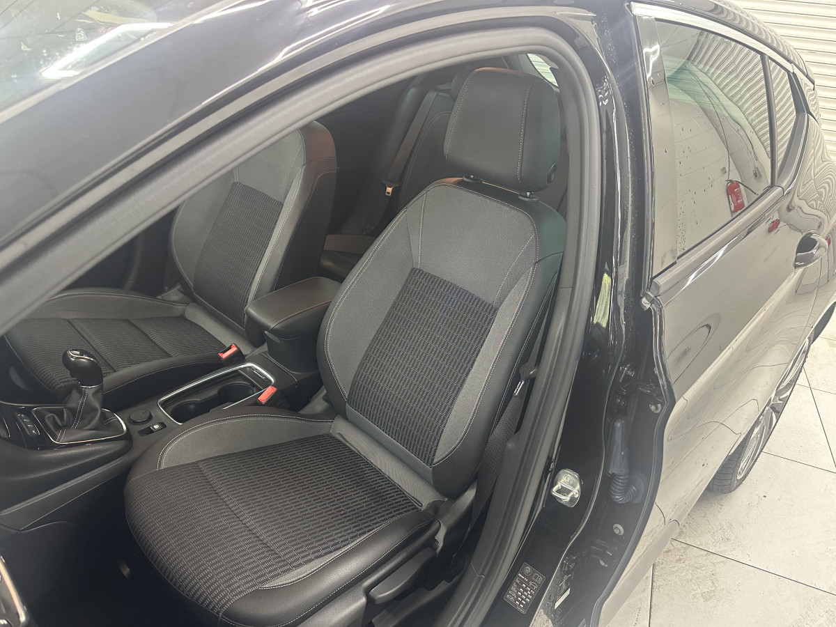 2021 (SEPT) VAUXHALL ASTRA 1.2 TURBO 145 GRIFFIN EDITION with BLACK LEATHER