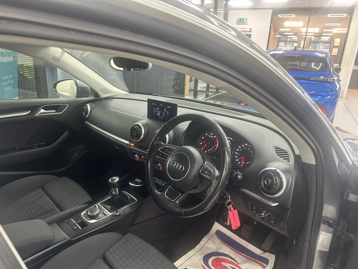2013 (OCTOBER) AUDI A3 1.4 TFSi SPORT — GREAT FIRST CAR