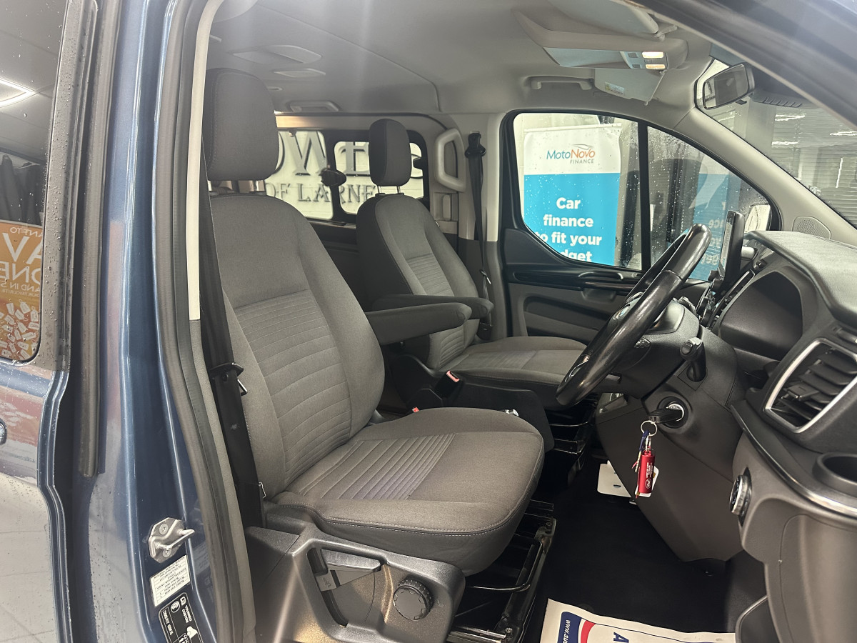 2019 (APRIL) FORD TRANSIT TOURNEO 2.0 TDCi 310 TITANIUM AUTOMATIC– 4 SEATER PLUS WHEELCHAIR ACCESSABLE VEHICLE — NO VAT