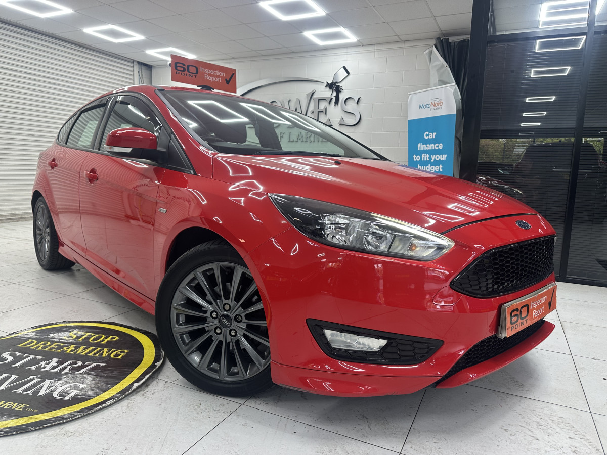 2017 FORD FOCUS 1.0 EcoBOOST 125 ST-LINE AUTOMATIC — ONLY 79K