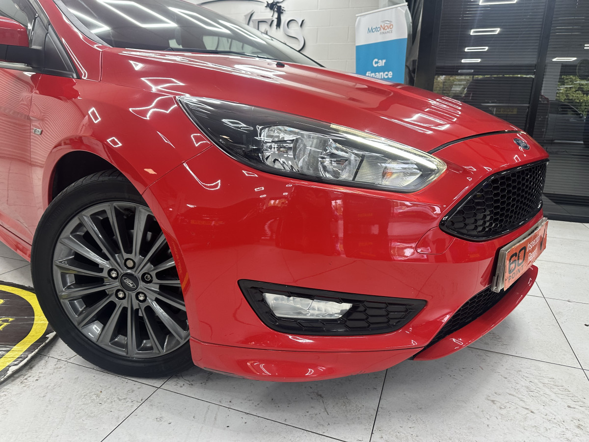 2017 FORD FOCUS 1.0 EcoBOOST 125 ST-LINE AUTOMATIC — ONLY 79K