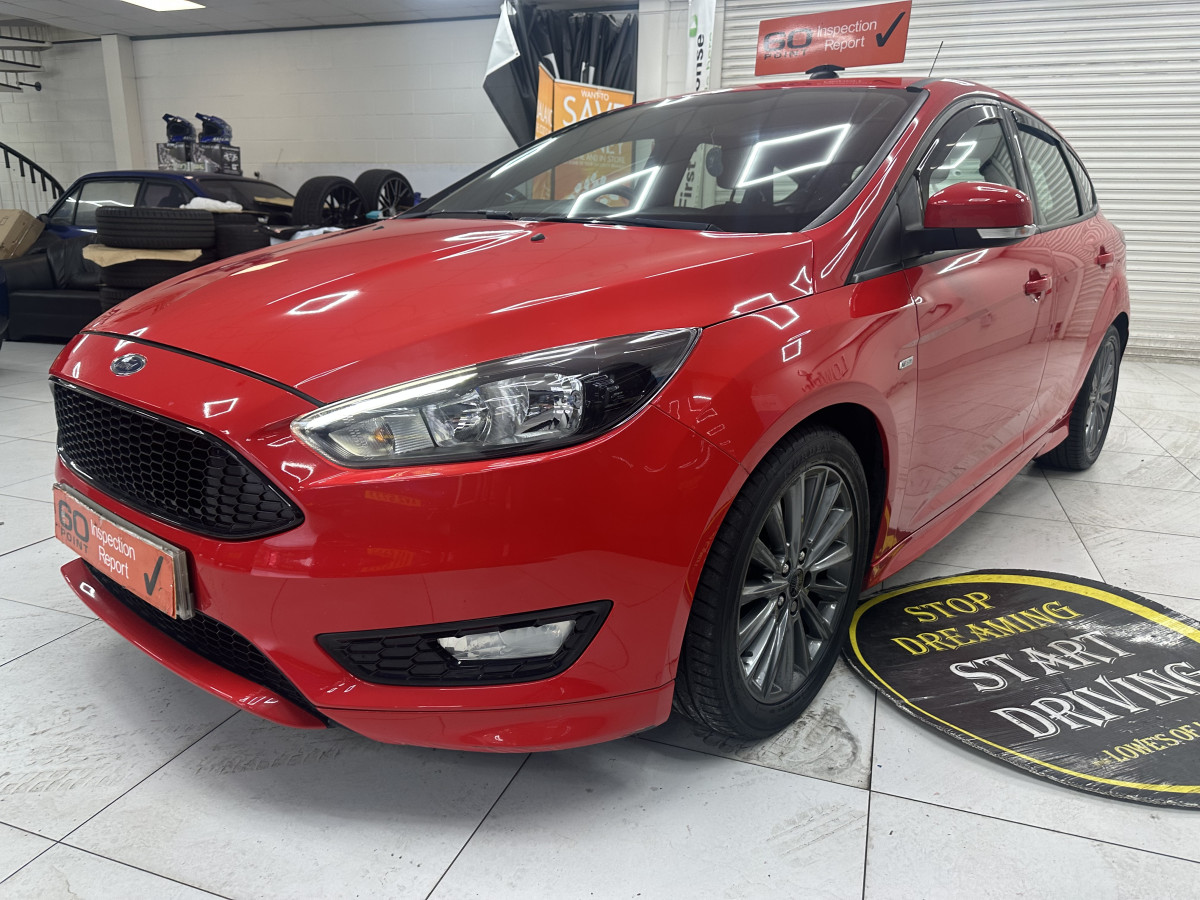2017 FORD FOCUS 1.0 EcoBOOST 125 ST-LINE AUTOMATIC — ONLY 79K