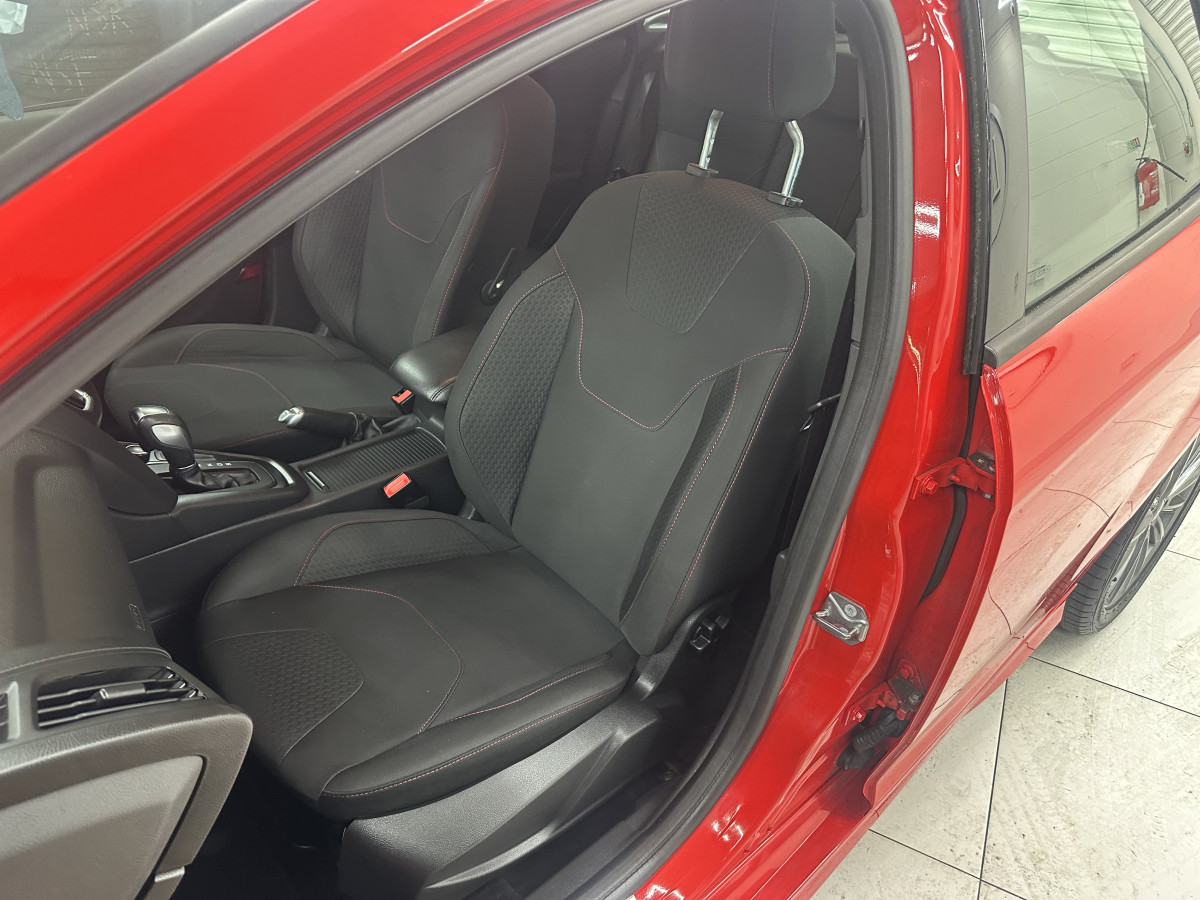2017 FORD FOCUS 1.0 EcoBOOST 125 ST-LINE AUTOMATIC — ONLY 79K