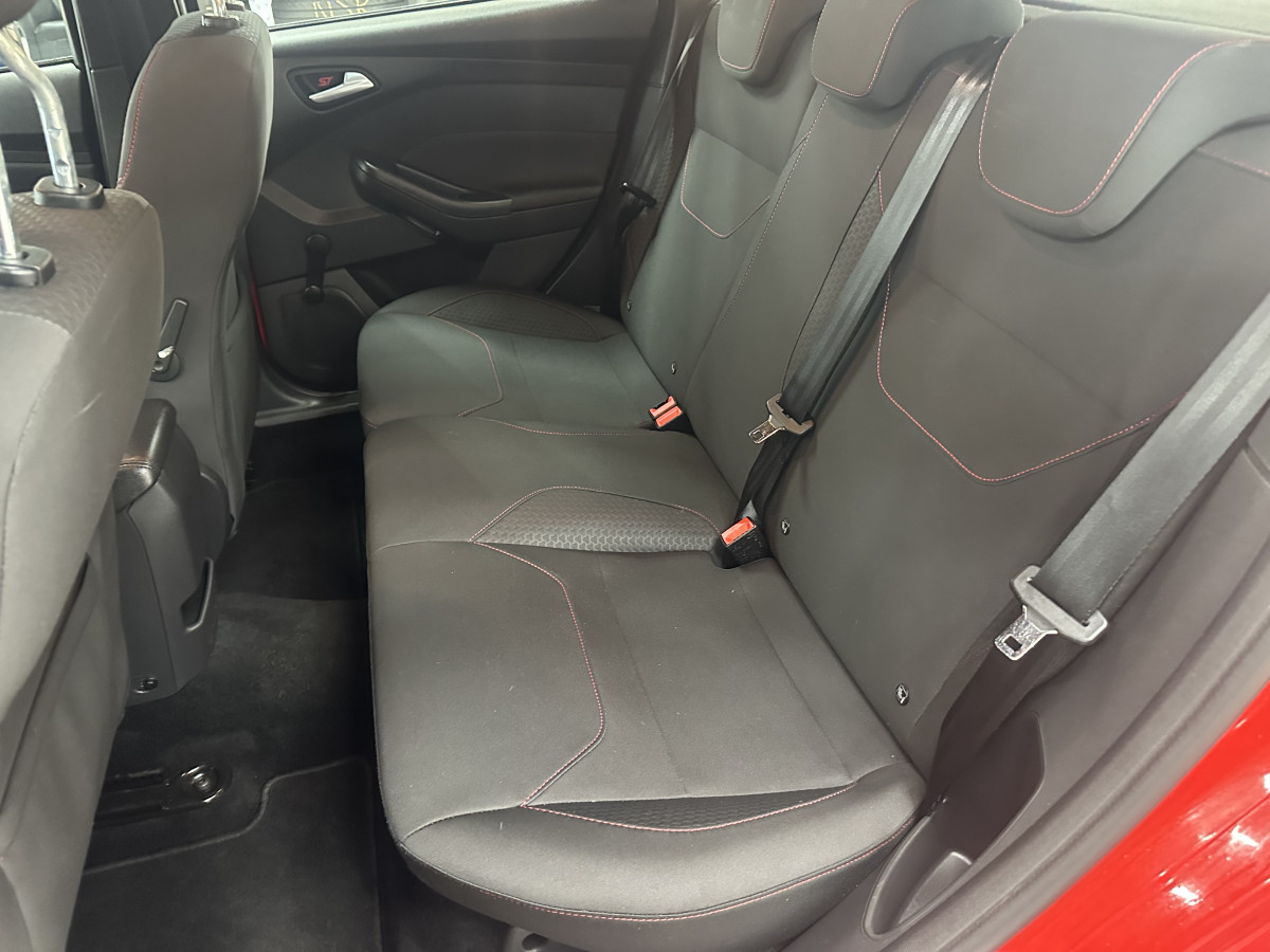 2017 FORD FOCUS 1.0 EcoBOOST 125 ST-LINE AUTOMATIC — ONLY 79K