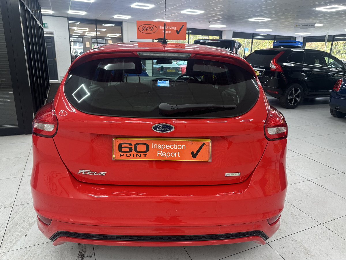 2017 FORD FOCUS 1.0 EcoBOOST 125 ST-LINE AUTOMATIC — ONLY 79K